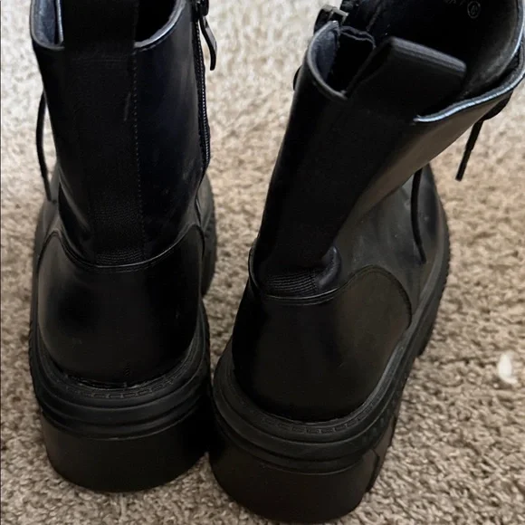 Black Combat lace up with side zipper Boots - Picture 6 of 8